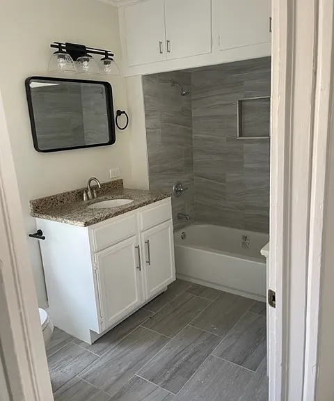 448 Weston Ave — Photo 7