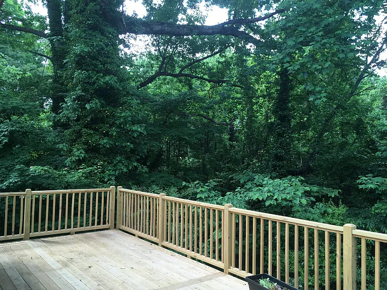110 Bennett Ct — Photo 9