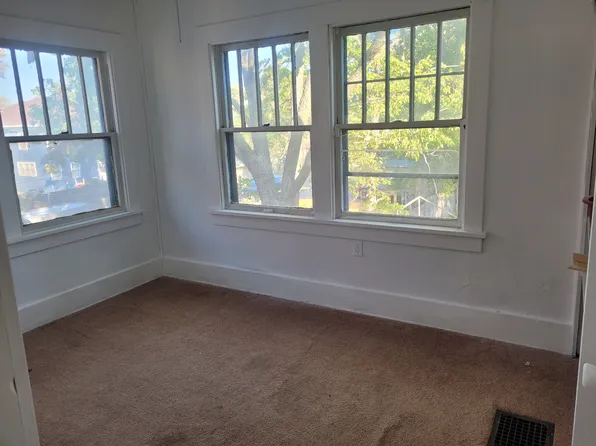 (undisclosed Address), Hutchinson, KS 67501