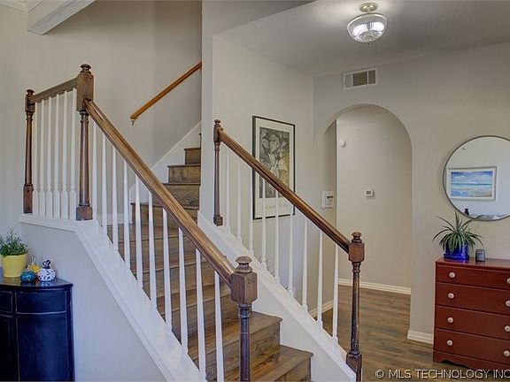 5th image of 1520 S Kalanchoe Ave
