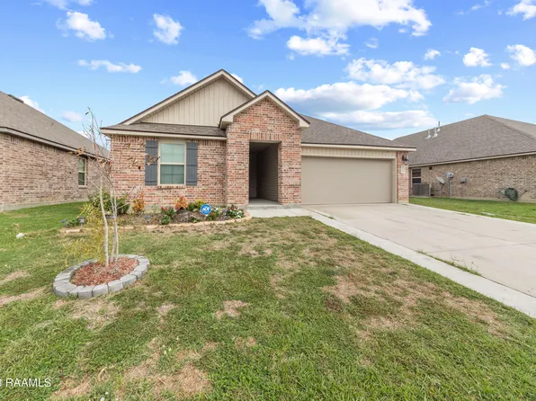 102 Nova Lake Dr, Duson, LA 70529