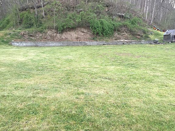 3rd image of 1644 Oakhurst Dr