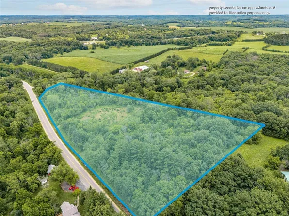 N7372 County Road O, River Falls, WI 54022