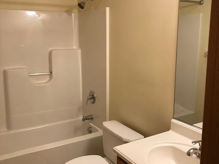 Long Beach Cove Villa Apartments — Photo 3