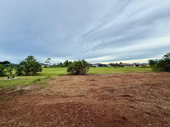 14 Pine Valley Pl, Rotonda West, FL 33947