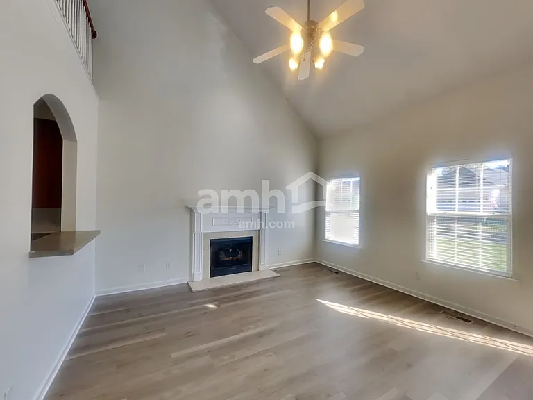 2186 Gold Valley Dr — Photo 5