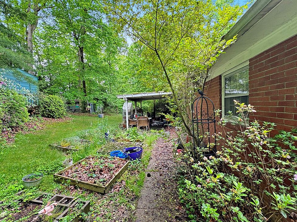 2nd image of 2113 Willowwood Rd