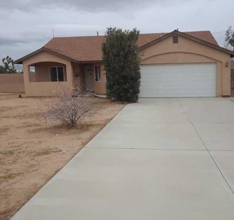 1st image of 1262 W Avenue L8
