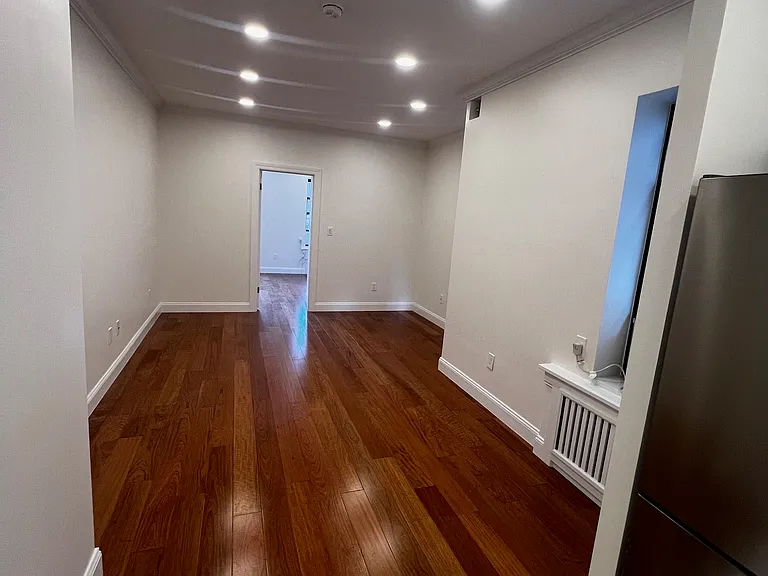 350 E 65th St #9 — Photo 9