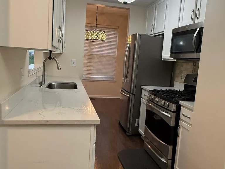 2950 Rutland Cir #O — Photo 4