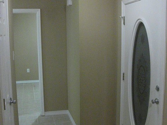 5th image of 913 Orange St