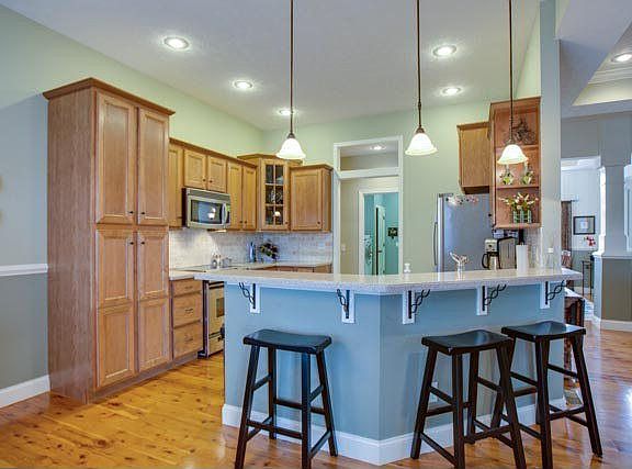 3rd image of 2981 Brookshire Dr