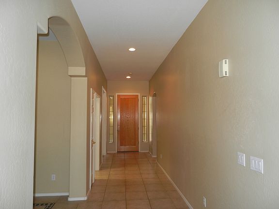 4th image of 2640 E Augusta Ave