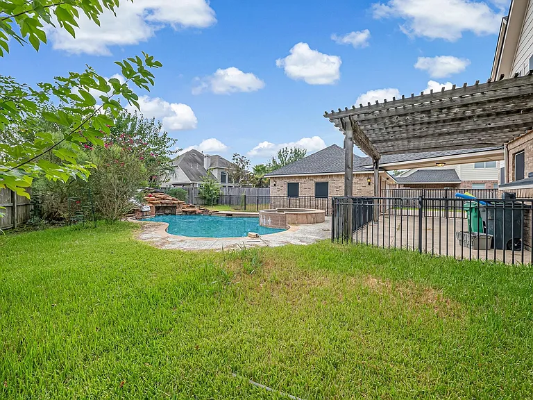 10311 Pitcataway Dr — Photo 29