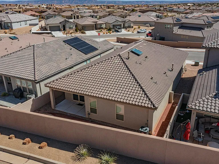 5950 Las Vacas Ct NE — Photo 13