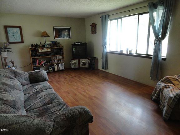 4th image of 1001 14th Ave E