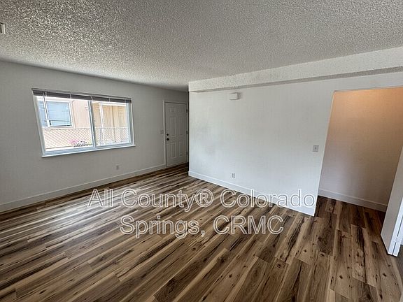 4th image of 6676 Provincial Dr