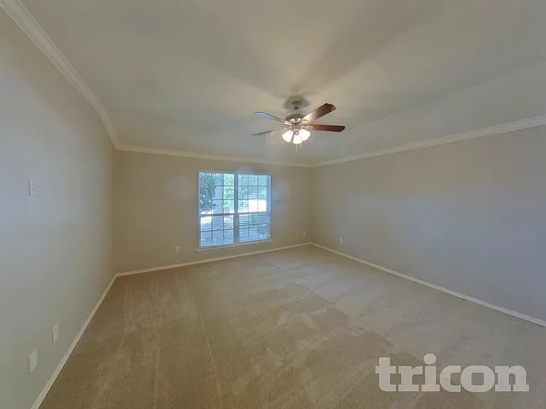 716 Sequoia Dr — Photo 9