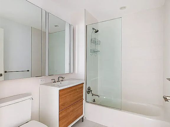 3rd image of 77 Commercial St #443S