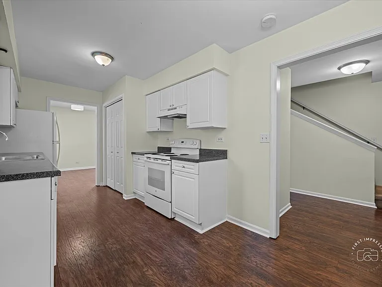 751 Monticello Dr — Photo 6