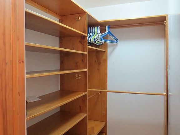 4th image of 531A 6th Ave #2