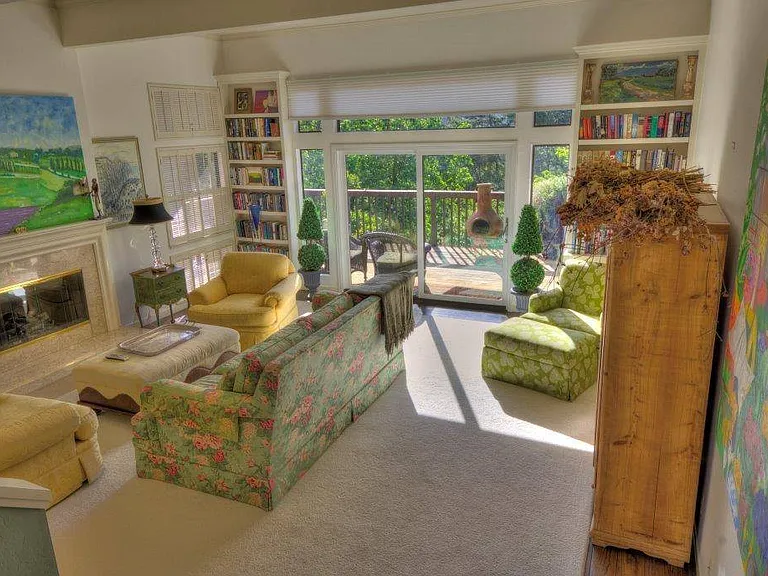 9 Carriage Ct — Photo 7
