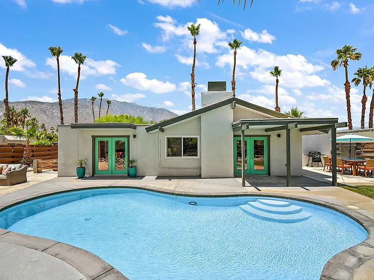2632 N Aurora Dr — Photo 28