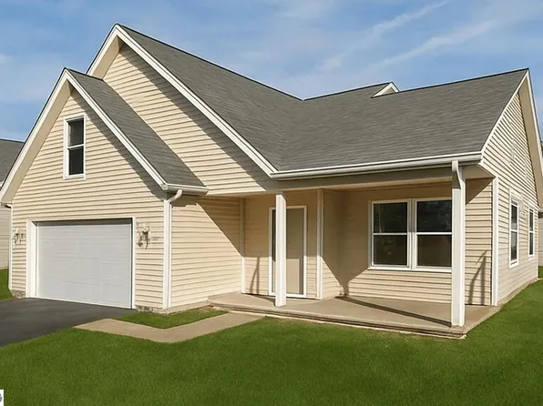 2806 Opal Ct, Traverse City, MI 49684