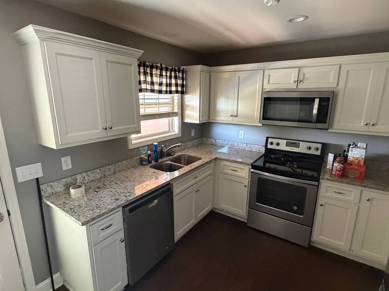 3 bed, 1207 sqft, $1,750 — Photo 3