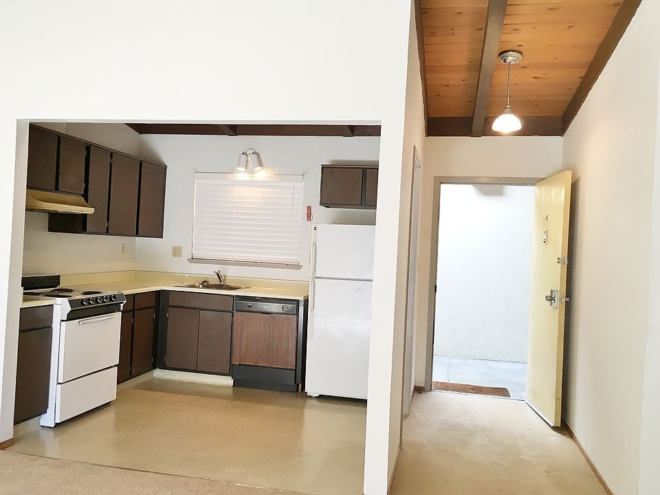 1st image of 915 E Blithedale Ave APT 4
