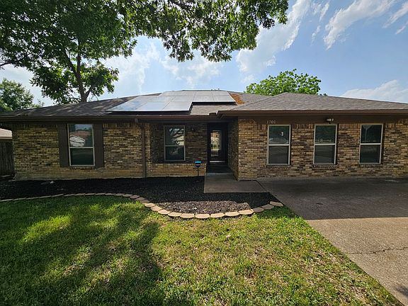 2nd image of 1701 Coral Rock Ct