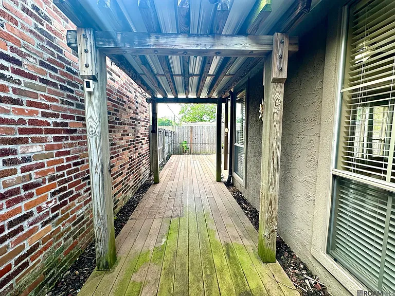 39339 Magazine Ave — Photo 32