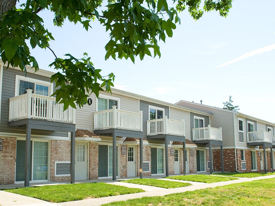 Chestnut Lane Apartments