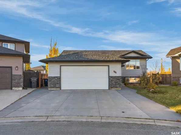 878 Cedar Terrace, Martensville, SK S0K 2T2