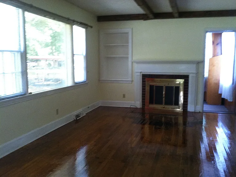 400 Cumberland Dr — Photo 5