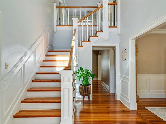 5th image of 6979 Standing Pines Ln