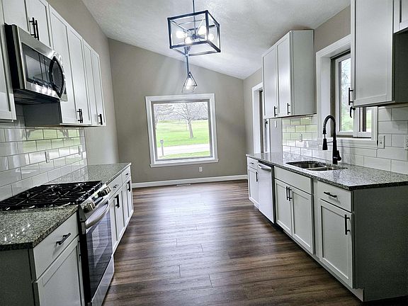 5th image of 3205 20th St