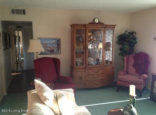 4 Dupont Way APT 2, Saint Matthews, KY 40207