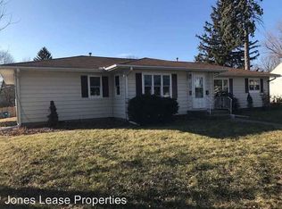 508 12th St #A, Silvis, IL 61282