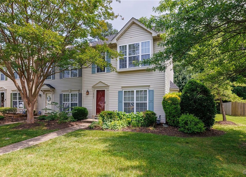 1st image of 10701 Mountain Ash Dr