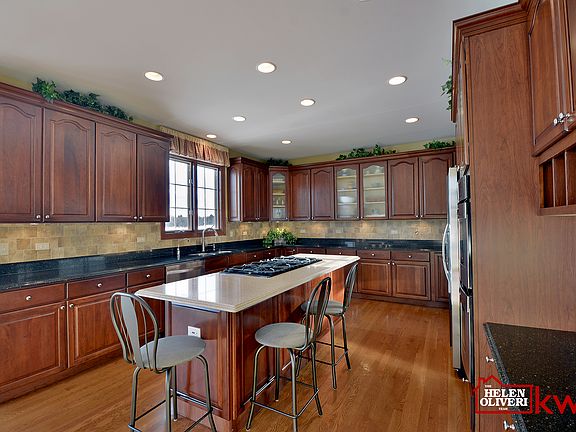 5th image of 3 Kensington Ct