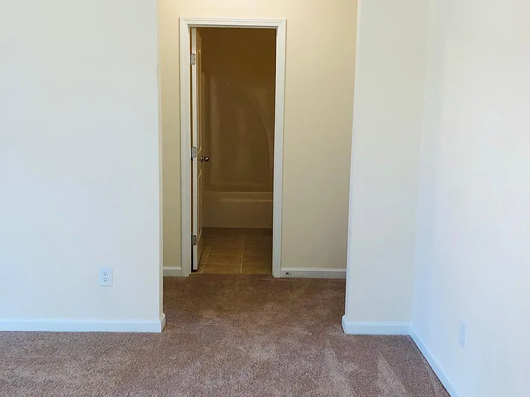 2465 Whitehead Place Dr — Photo 27