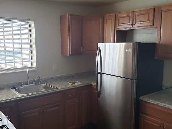 3rd image of 6109 Foothill Blvd #A