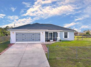2705 33rd St SW, Lehigh Acres, FL 33976