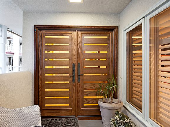 5th image of 1099 1st St Unit 210