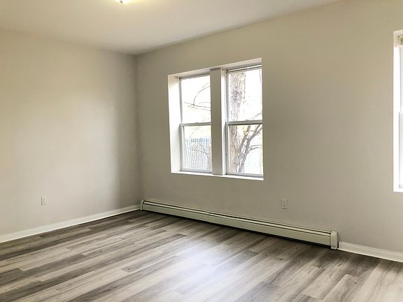 3rd image of 20 Emory St #17Y