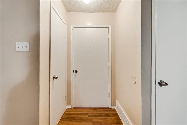 1st image of 121 N Heights Dr