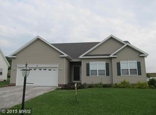 49 W Imperial Dr, Aspers, PA 17304