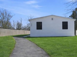 923 E Main Street, Riverhead, NY 11901