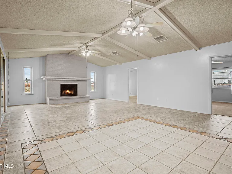 10372 Shenandoah St — Photo 23